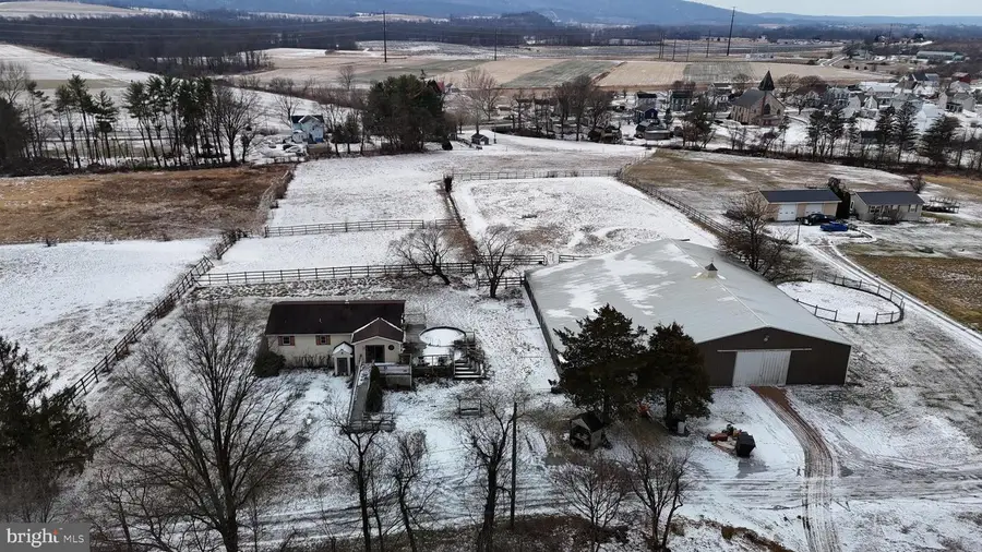 185 Styring Ln, Milton, PA 17847 - Image #2