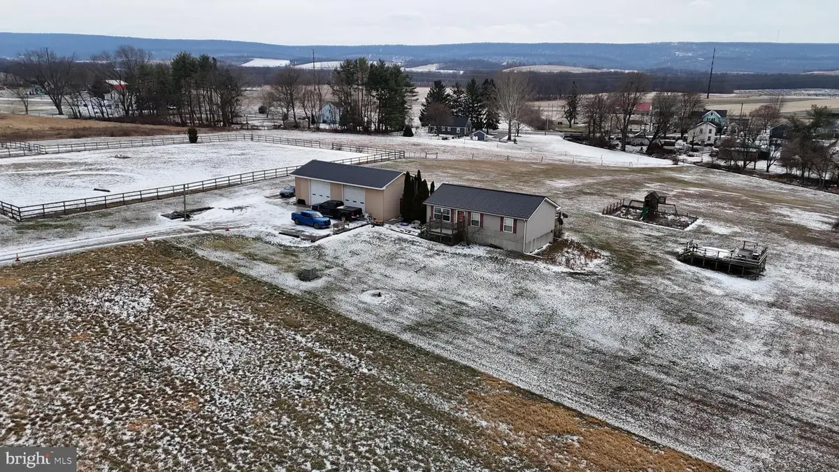 219 Styring Ln, Milton, PA 17847 - Image #1