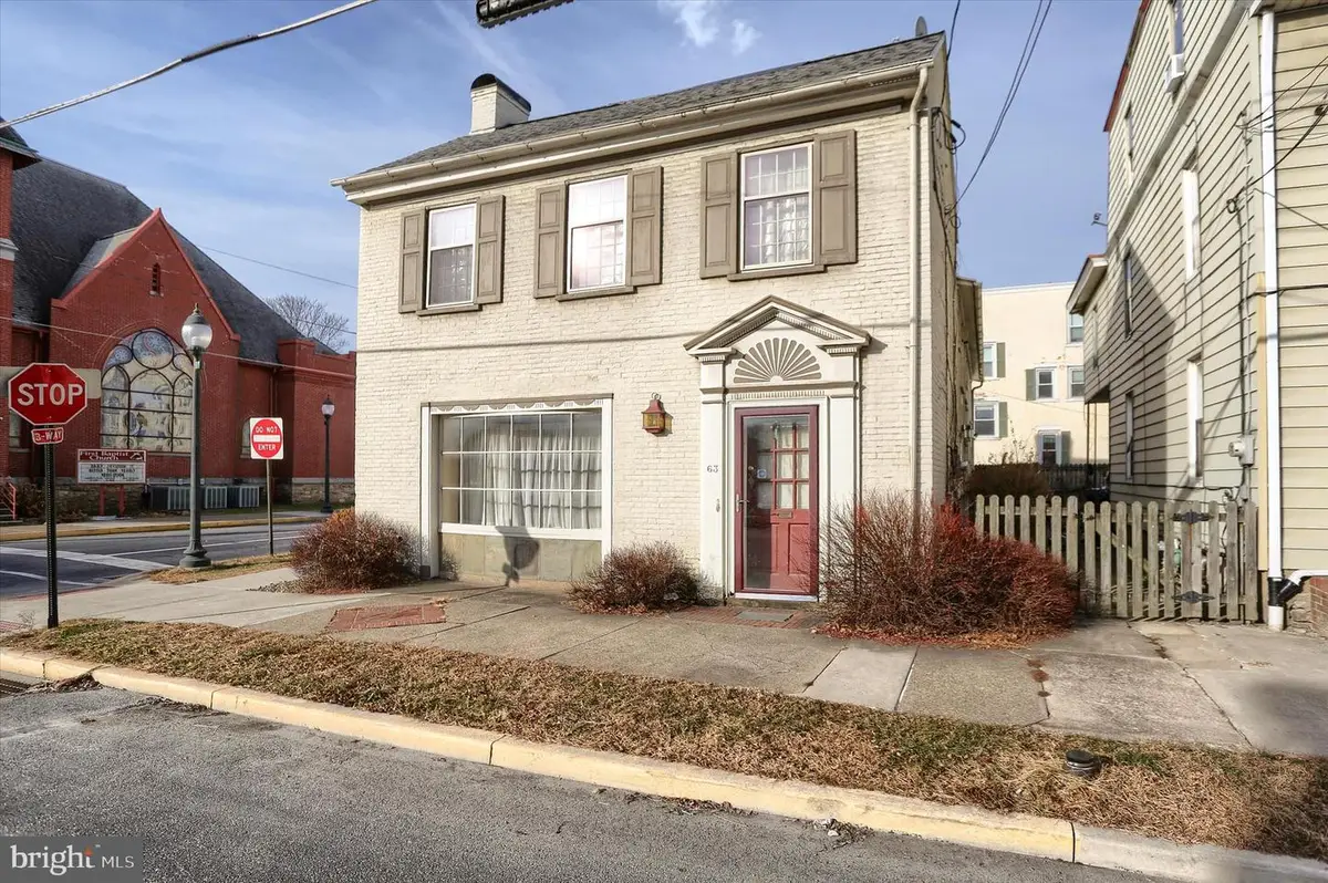 63 S 4th St, Sunbury, PA 17801 - #1