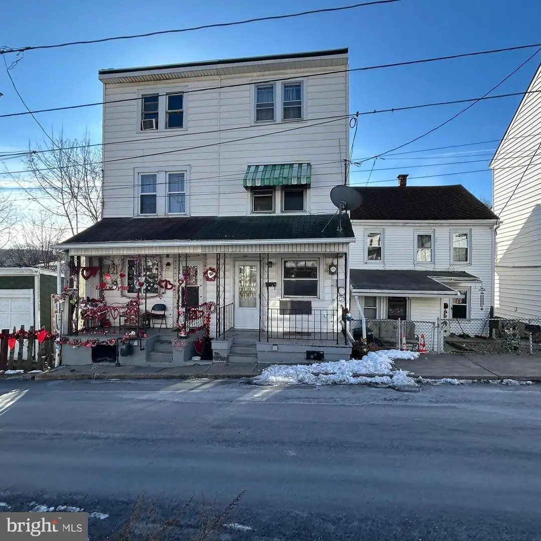 1042 W Water St, Coal Township, PA 17866 - #1