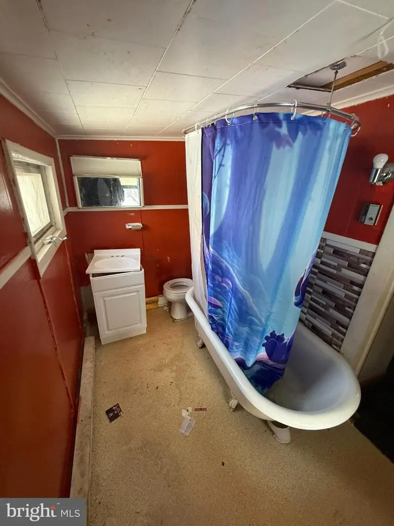 303 W 2nd St, Mount Carmel, PA 17851 - #2