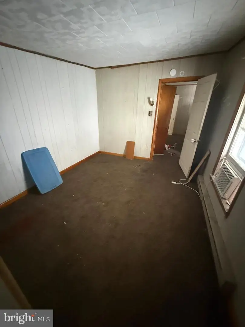 303 W 2nd St, Mount Carmel, PA 17851 - #3