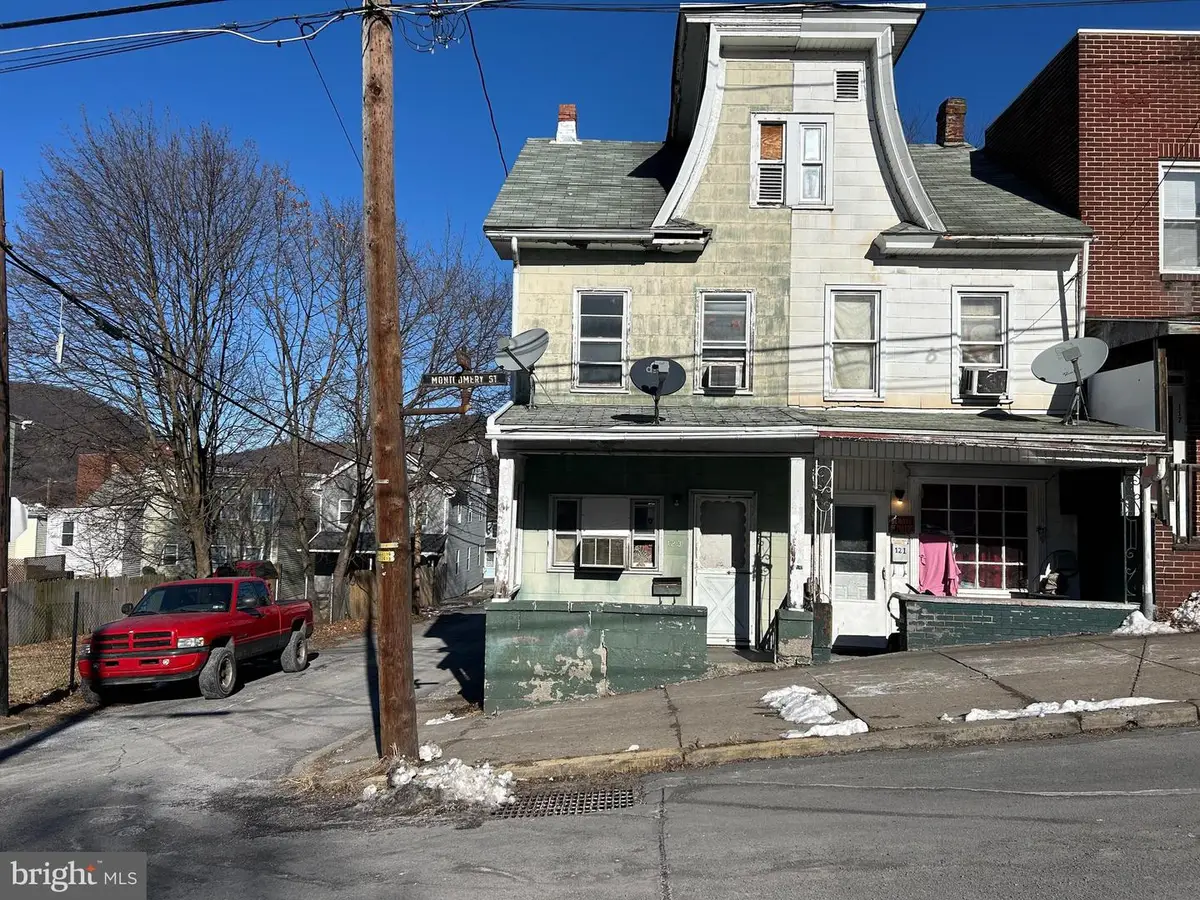 123 W Montgomery St, Shamokin, PA 17872 - #1