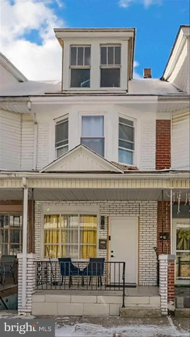 1113 Poplar St, Kulpmont, PA 17834 - #1