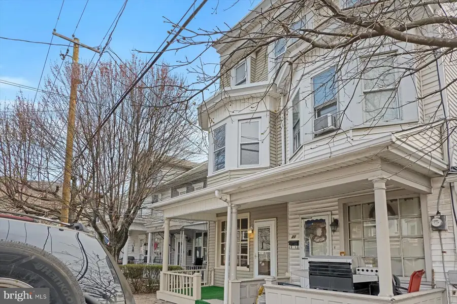 23 N 6th St, Shamokin, PA 17872 - #3