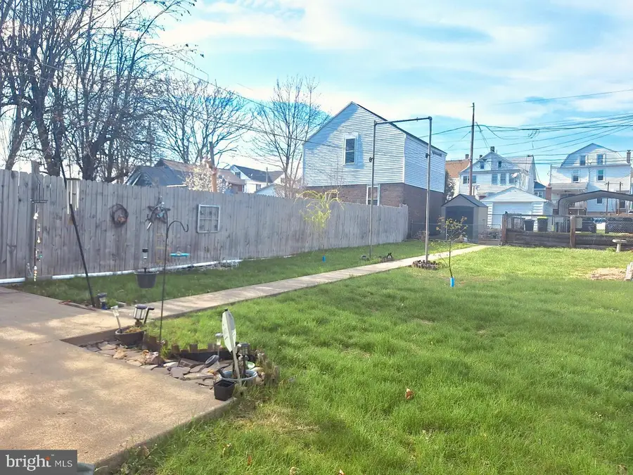 1140 Poplar St, Kulpmont, PA 17834 - #2