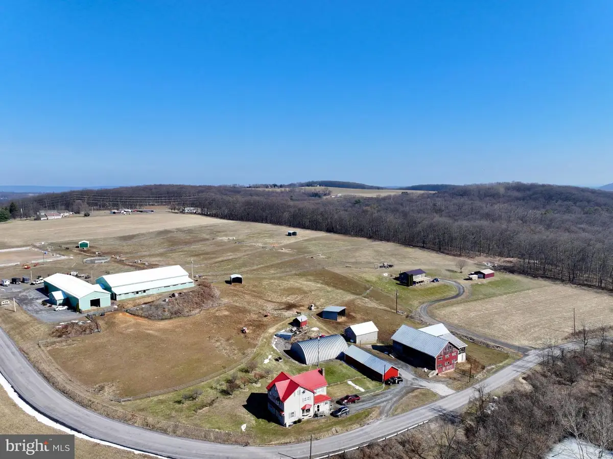 810 Mile Run Rd, Sunbury, PA 17801 - #1