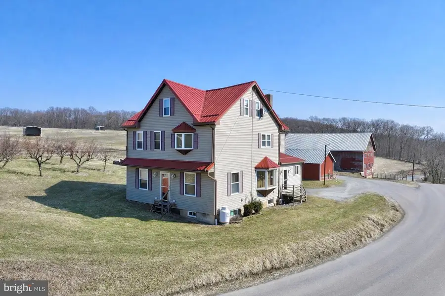 810 Mile Run Rd, Sunbury, PA 17801 - #2