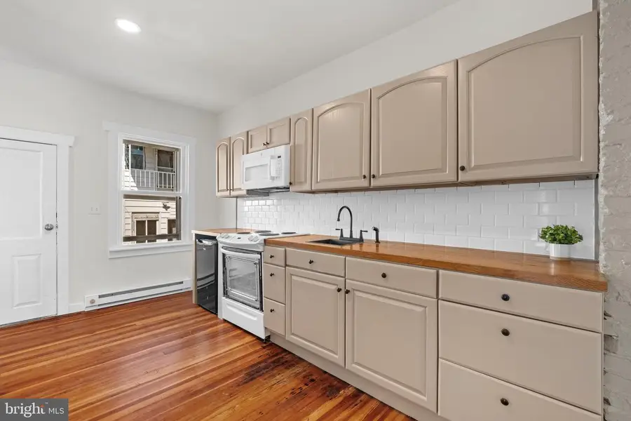 335 W 6th St, Mount Carmel, PA 17851 - #2