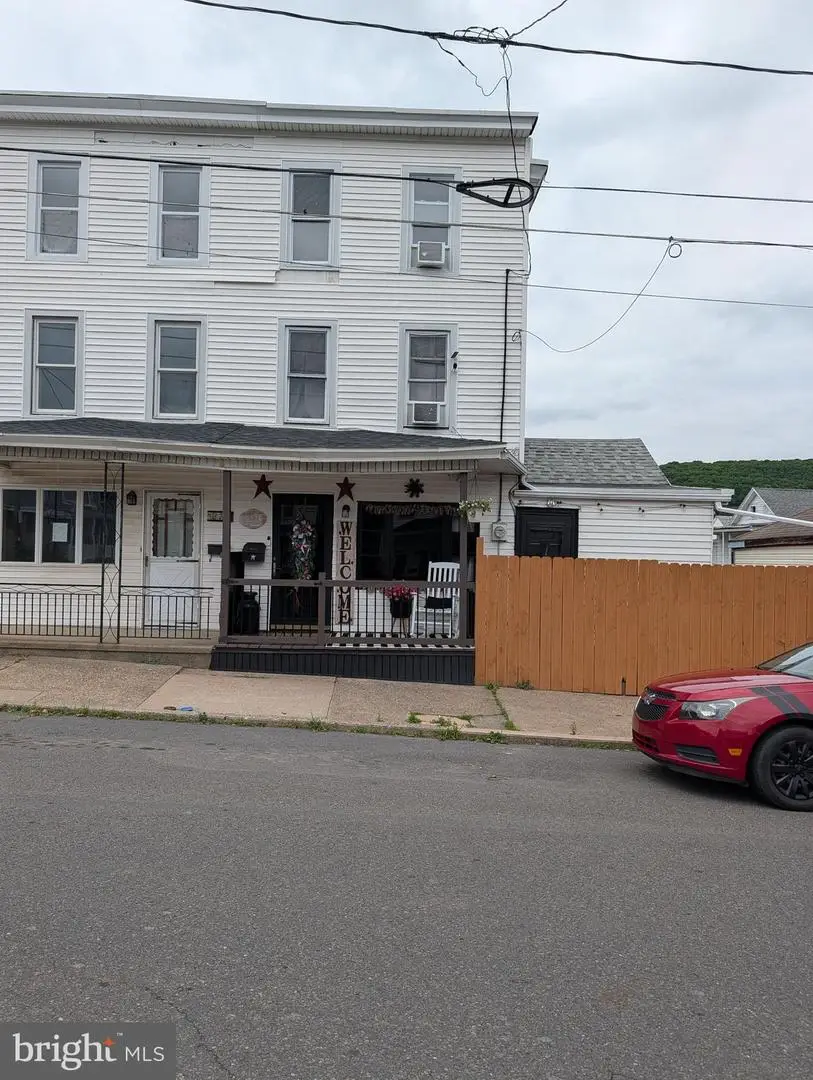 331 E 3rd St, Mount Carmel, PA 17851 - #1