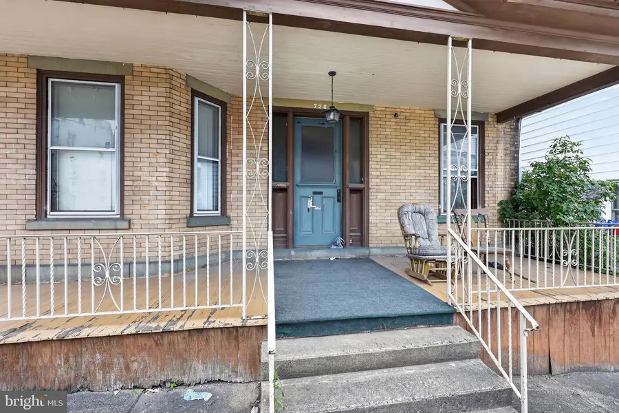 726 E Dewart St, Shamokin, PA 17872 - #2