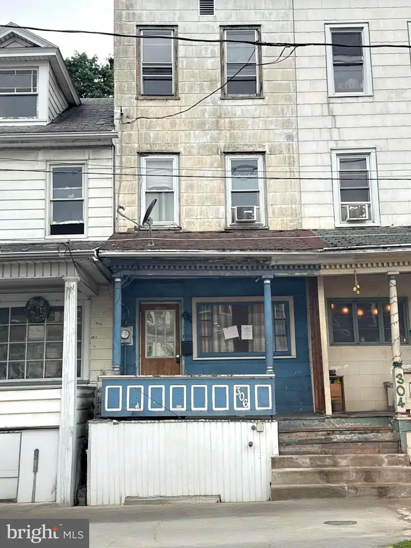 306 S 5th St, Shamokin, PA 17872 - #1