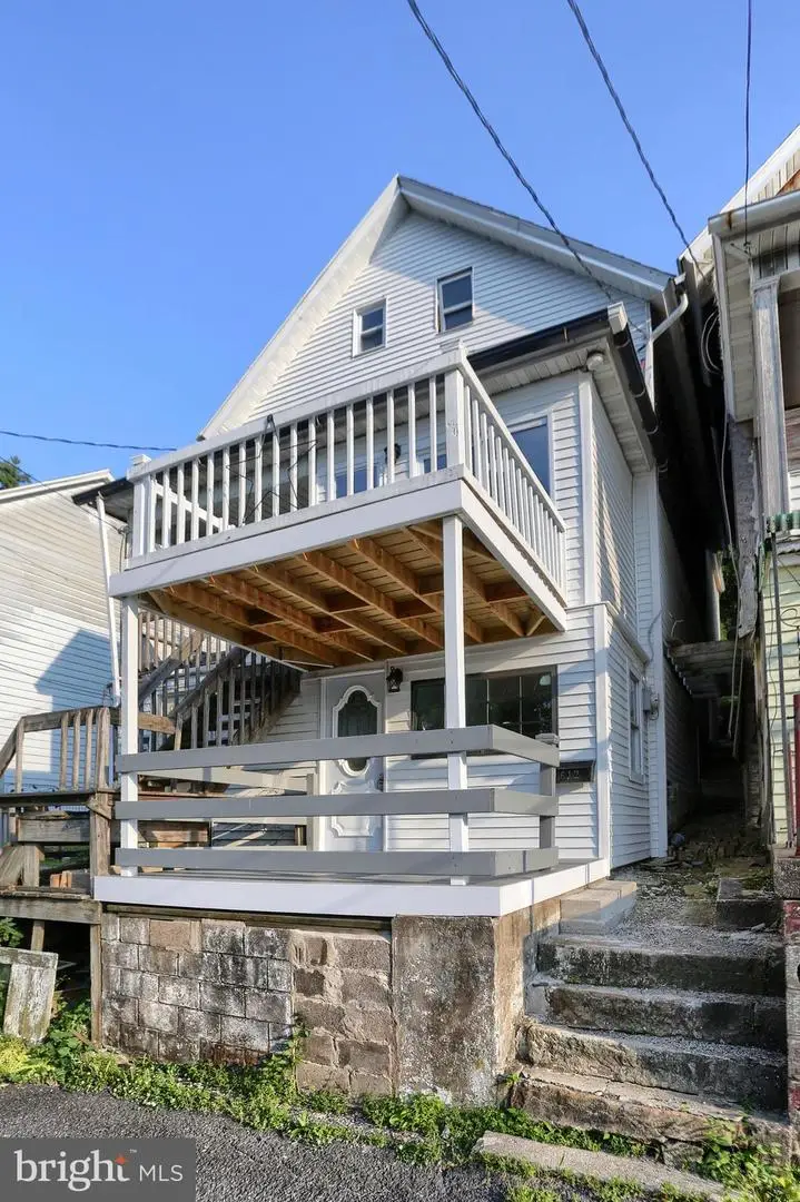 612 W State St, Shamokin, PA 17872 - #2