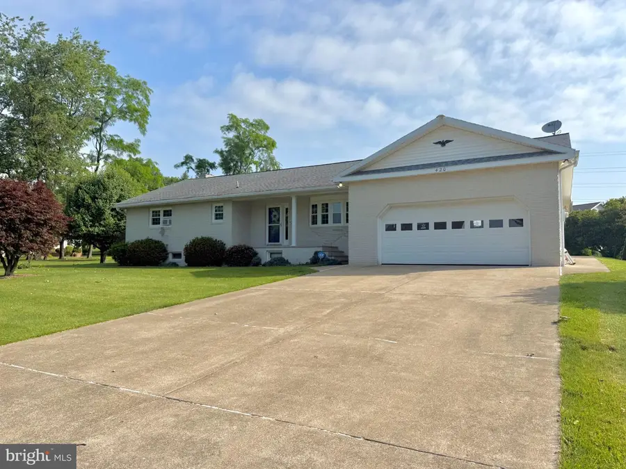420 Lincoln St, Northumberland, PA 17857 - #2