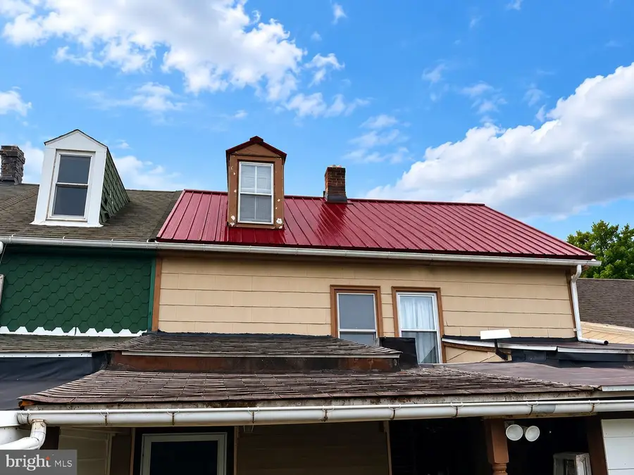 1467 Pulaski Ave, Coal, PA 17866 - #2