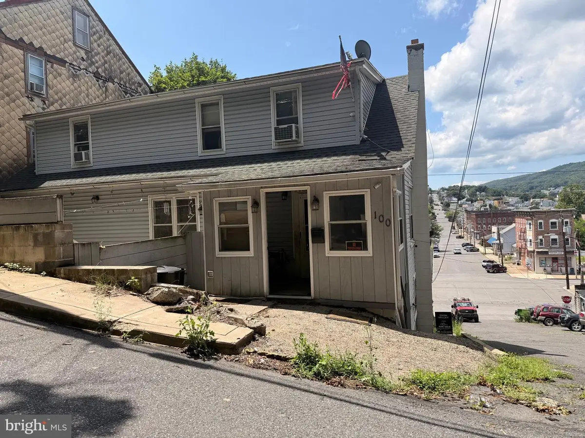 100 S Diamond St, Shamokin, PA 17872 - #1