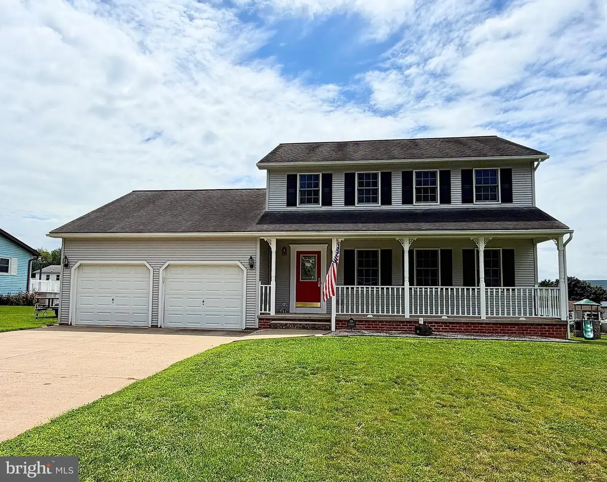 254 Delaware Dr, Watsontown, PA 17777 - #1