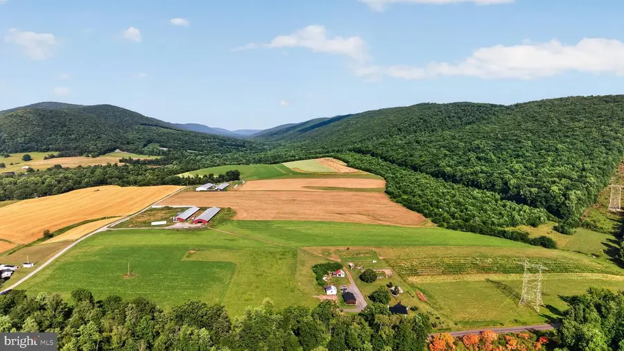 964 Creek Rd, Dornsife, PA 17823 - #2