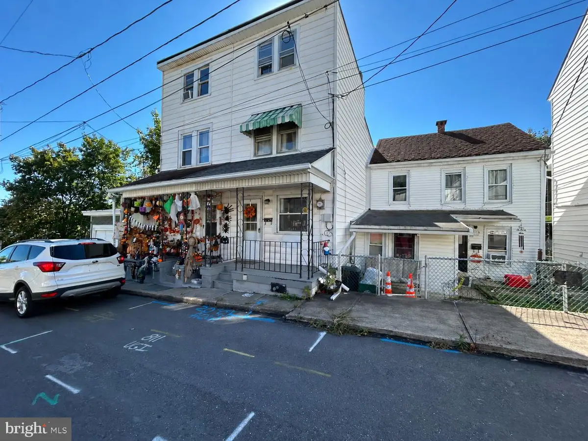 1042 W Water St, Coal, PA 17866 - #1