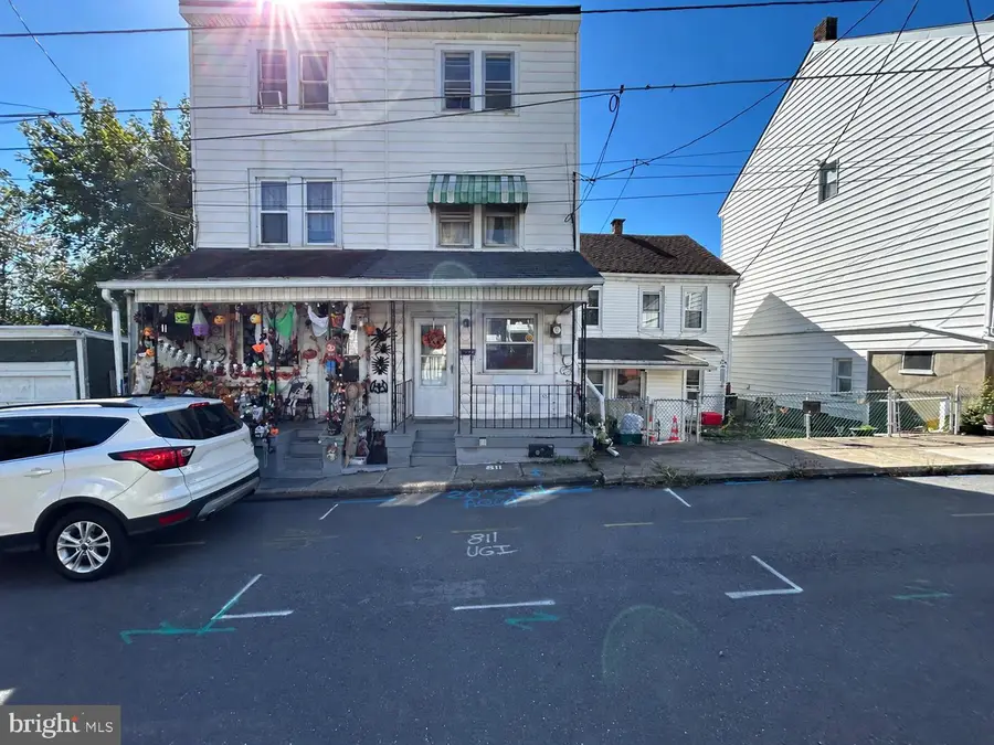 1042 W Water St, Coal, PA 17866 - #2