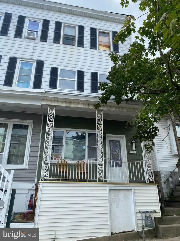 48 S Maple St, MT CARMEL, PA 17851