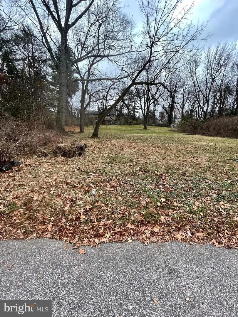 118 Hillcrest Ave, Philadelphia, PA 19118 - Image #1