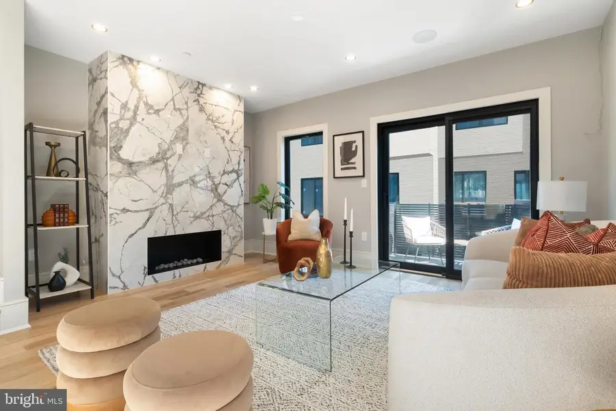 706 Latona St #i, Philadelphia, PA 19147 - Image #2