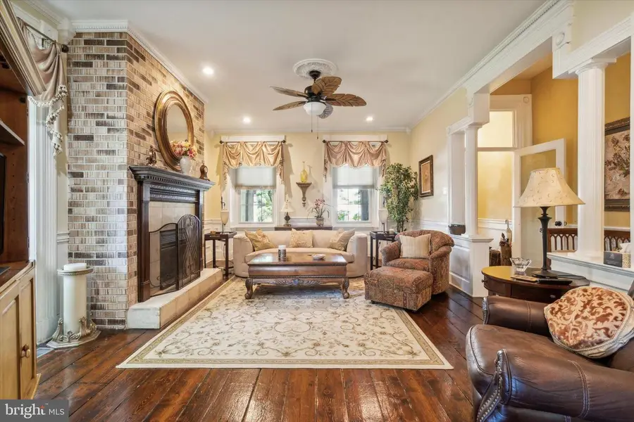 375 Green Ln, Philadelphia, PA 19128 - Image #3