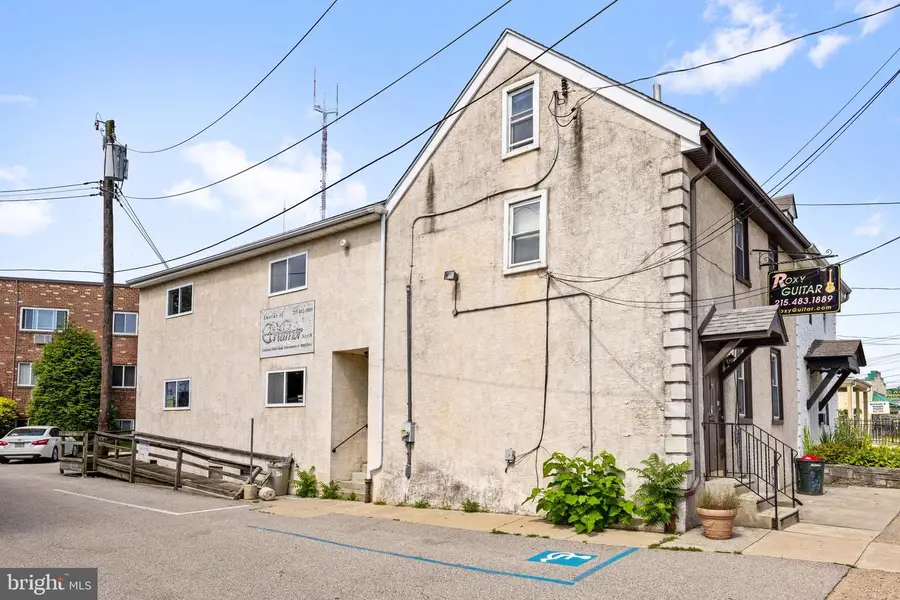 7026 Ridge Ave, Philadelphia, PA 19128 - Image #2