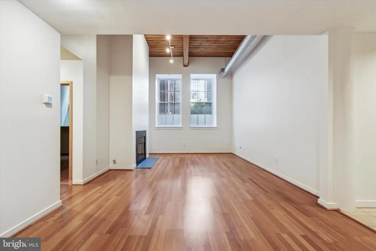 11 N 2nd St #102, Philadelphia, PA 19106 - Image #1