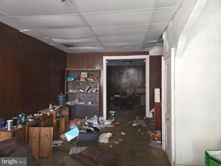 211 S 49th St, Philadelphia, PA 19139 - Image #2