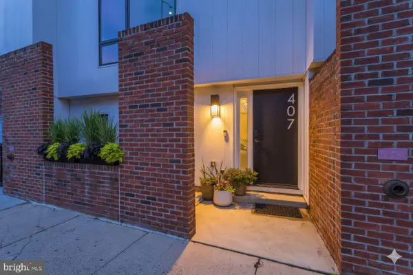 407 Salmon St, PHILADELPHIA, PA 19125