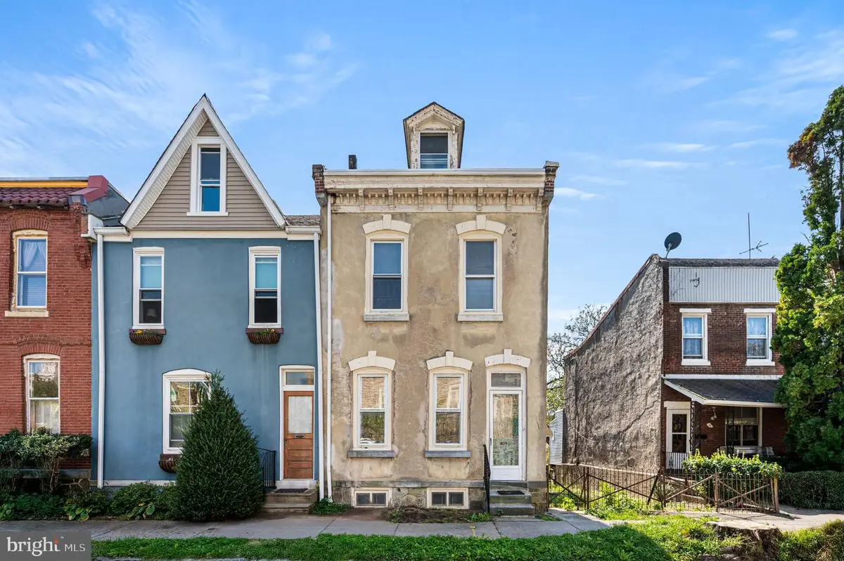 174-76 Lauriston St, Philadelphia, PA 19128 - Image #1