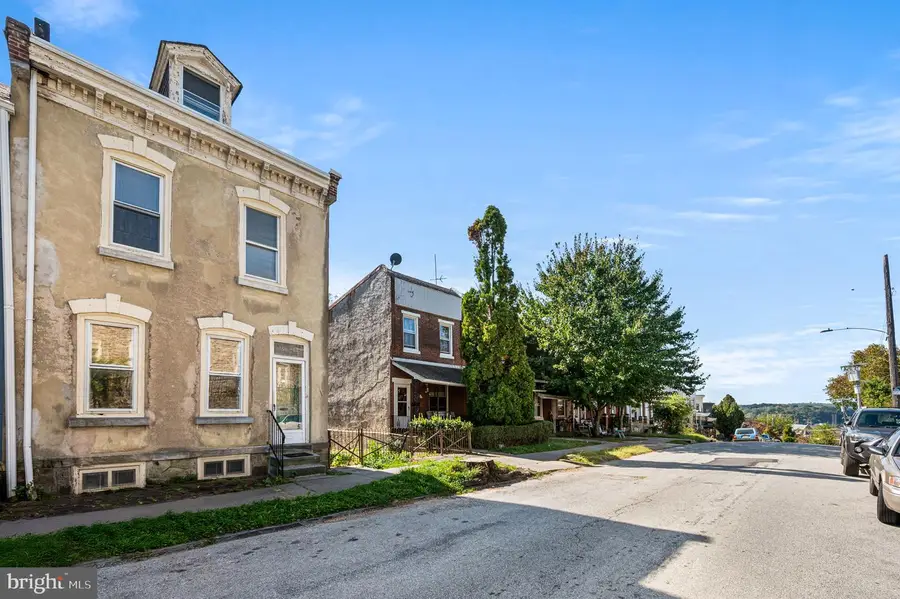 174-76 Lauriston St, Philadelphia, PA 19128 - Image #2
