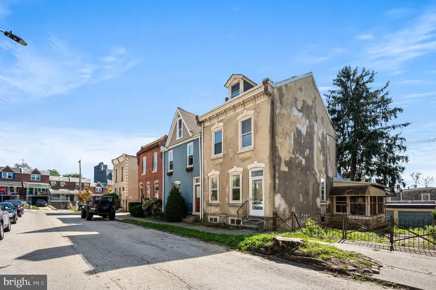 174-76 Lauriston St, Philadelphia, PA 19128 - Image #3