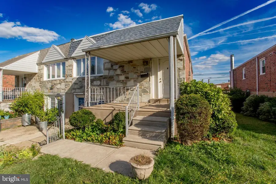 9733 Hoff St, Philadelphia, PA 19115 - Image #3