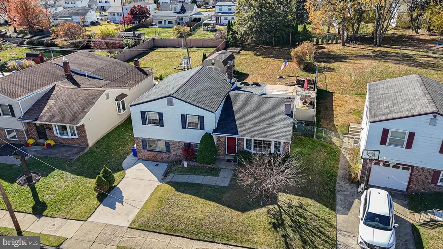 1110 Norwalk Rd, Philadelphia, PA 19115 - Image #2