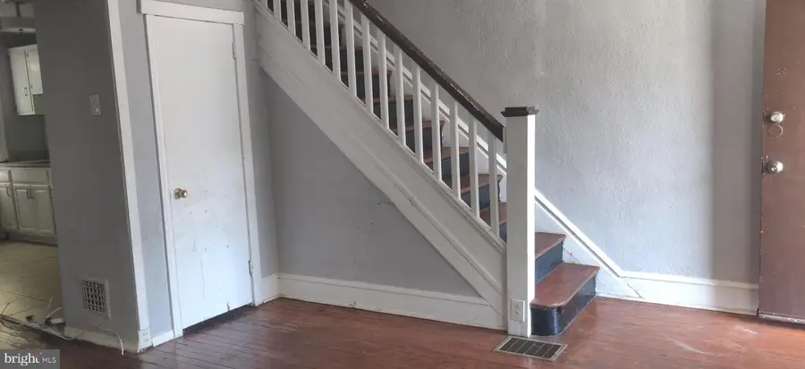 2653 S Robinson St, Philadelphia, PA 19142 - Image #3