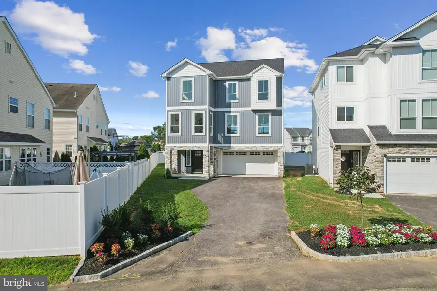 9838 Legion St W #3, Philadelphia, PA 19114 - Image #2