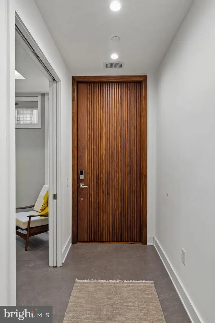 1646 Carlton St, Philadelphia, PA 19103 - Image #2