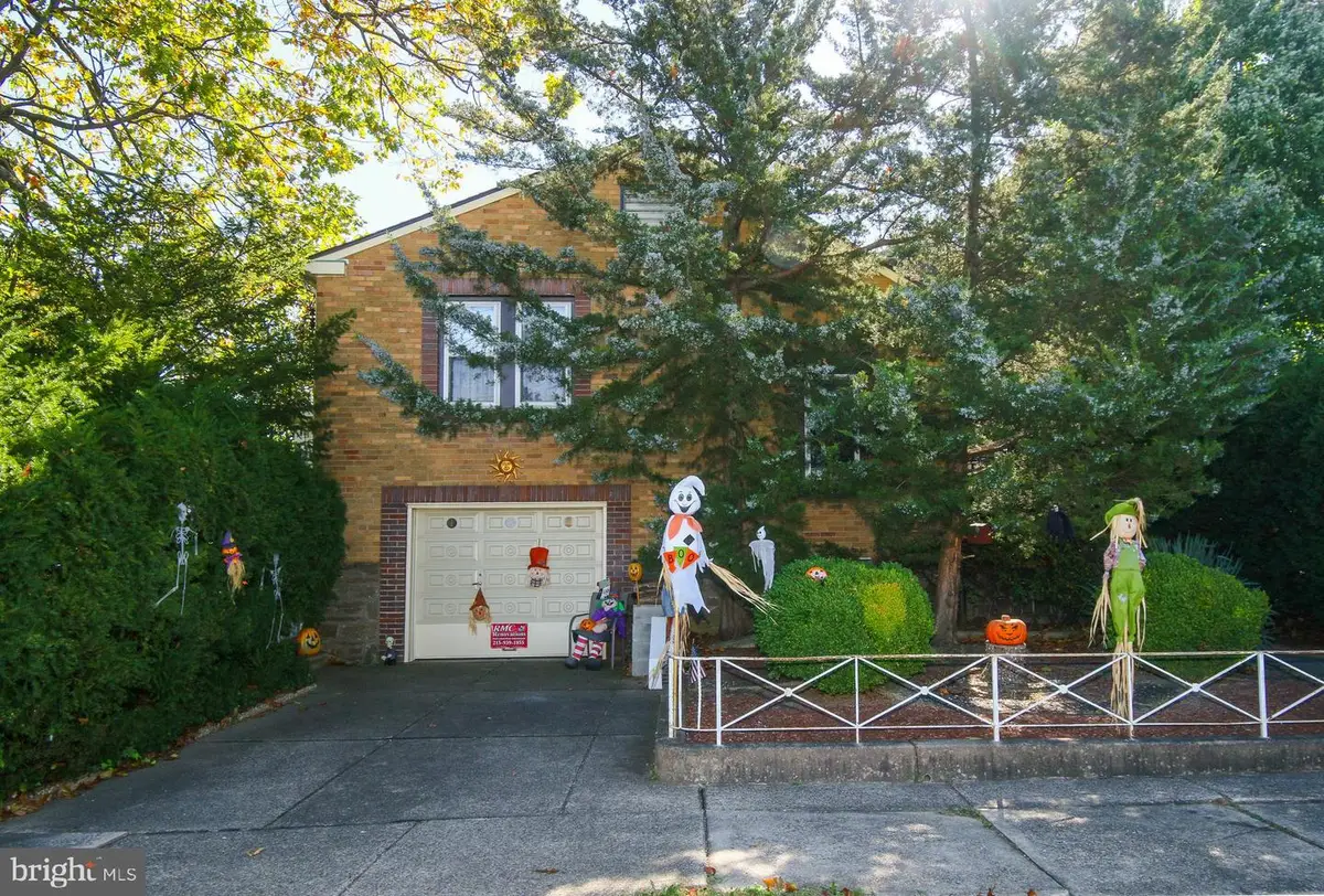 2301 Ripley St, Philadelphia, PA 19152 - Image #1