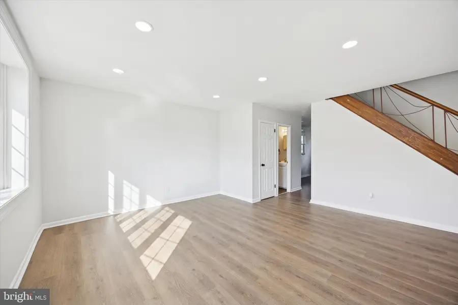 11830 Basile Rd, Philadelphia, PA 19154 - Image #2