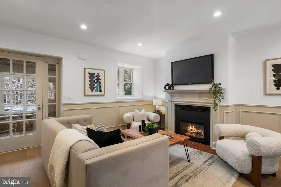 229 W Gorgas Ln, Philadelphia, PA 19119 - Image #3