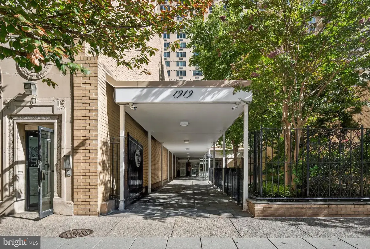 1919 Chestnut St #707, Philadelphia, PA 19103 - Image #1