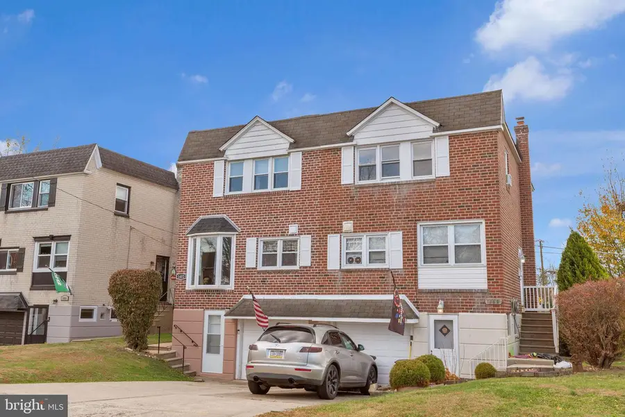 1402 Hemlock Pl, Philadelphia, PA 19116 - Image #2