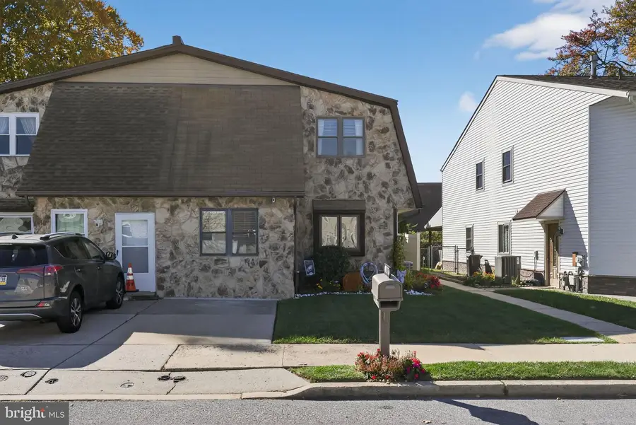 1112 Selmer Rd, Philadelphia, PA 19116 - Image #2