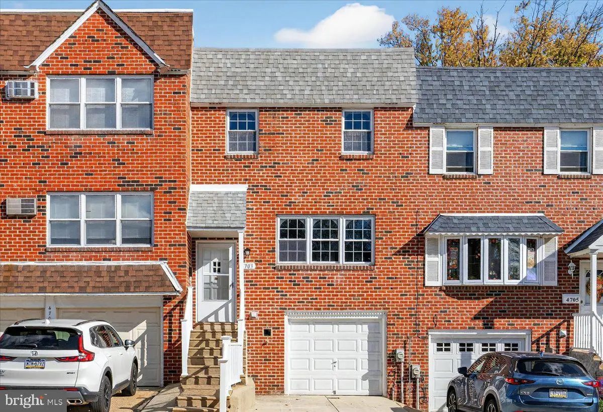 4703 Saint Denis Dr, Philadelphia, PA 19114 - Image #1