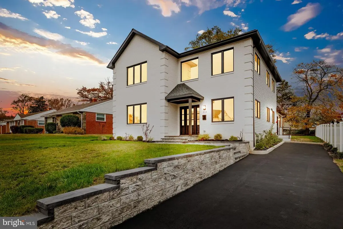 717 Stelwood Rd, Philadelphia, PA 19115 - Image #1