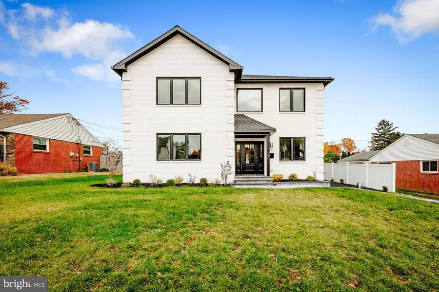 717 Stelwood Rd, Philadelphia, PA 19115 - Image #2