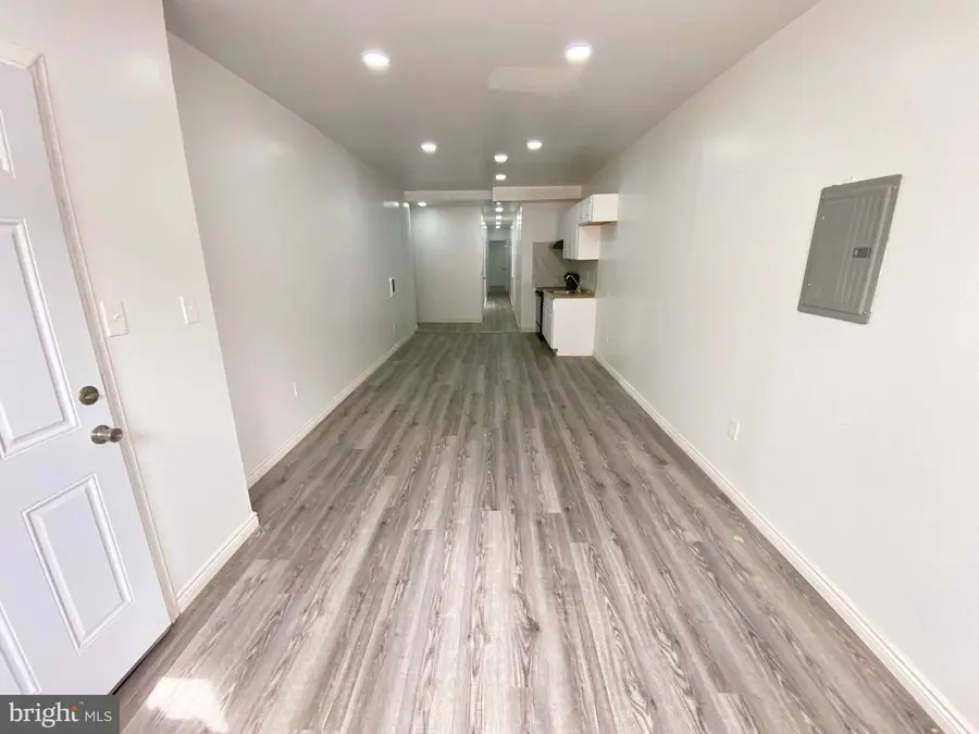 915 W Dauphin St, Philadelphia, PA 19133 - Image #3